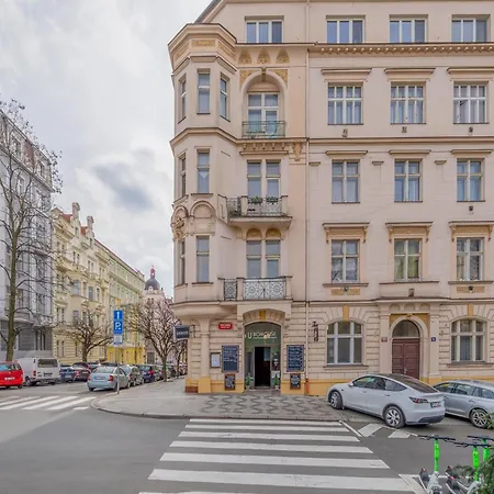 Vintage Vogue Apartment By Rentez Prague Exterior photo