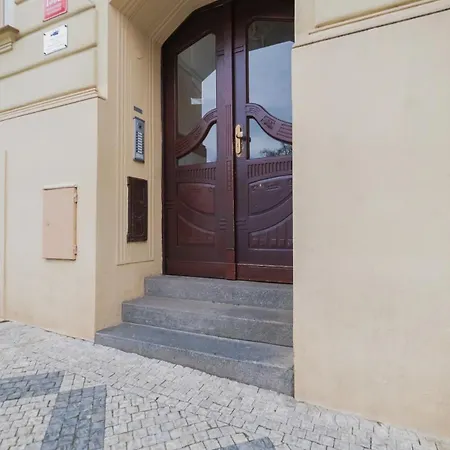 Vintage Vogue Apartment By Rentez Prague Exterior photo